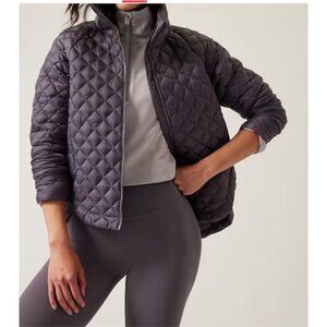 Athleta Whisper Featherless Quilted Jacket Medium Purple Nylon Repellent Violet